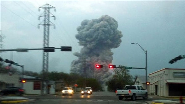 عکس‌های انفجار مرگبار در کارخانه مواد شیمیایی تگزاس