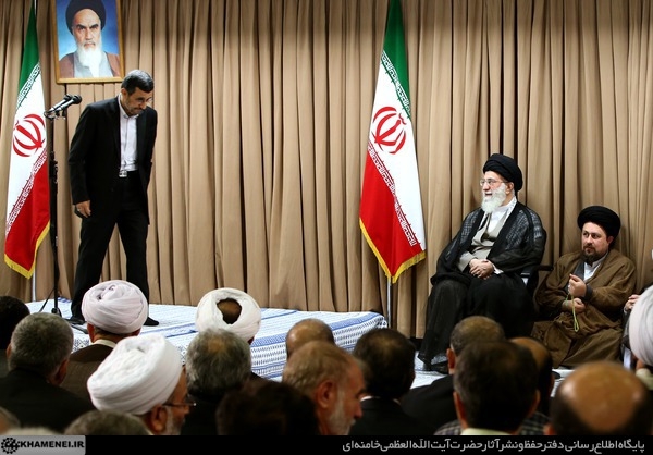 گزارش تصویری دیدار مسئولان و کارگزاران نظام با رهبر انقلاب اسلامی 
