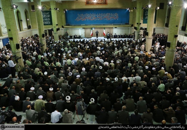 گزارش تصویری دیدار مسئولان و کارگزاران نظام با رهبر انقلاب اسلامی 