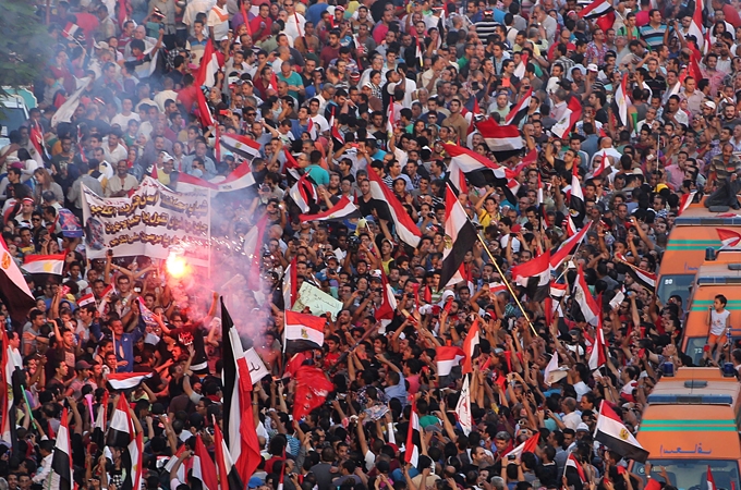 14کشته و 900 زخمی در درگیری های مصر 