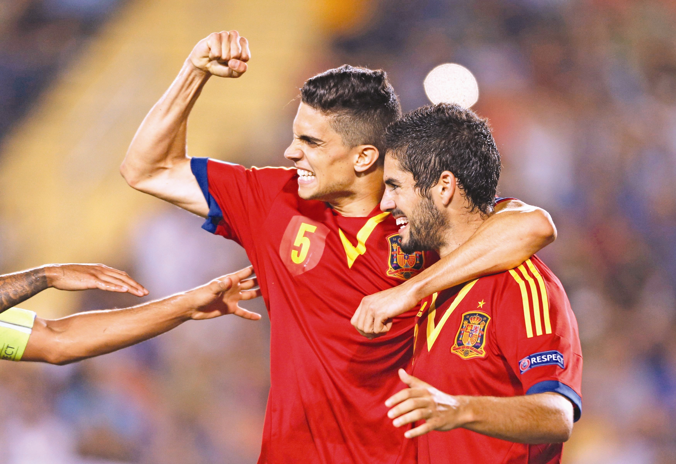 ویسنته دل‌بوسکه، سرمربی تیم ملی اسپانیا، یک سال مانده به جام جهانی، با یکی از دردسرهایی مواجه است که