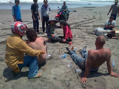 غرق شدن کشتی مهاجران لبنانی در آبهای اندونزی؛۲۱ کشته و ۲۹ ناپدید