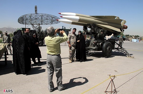 تصاویر نمایشگاه پدافند هوایی در مشهد