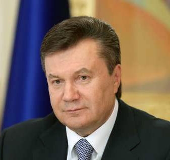 یانوکوویچ استعفای نخست وزیر اوکراین را پذیرفت
