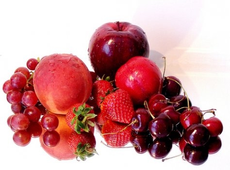 بیماران قلبی میوه‌های قرمز رنگ بخورند 