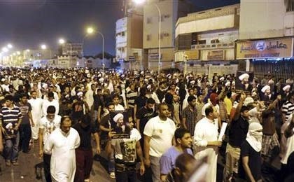 اعتراض مردم شرق عربستان به حکم اعدام شیخ النمر 