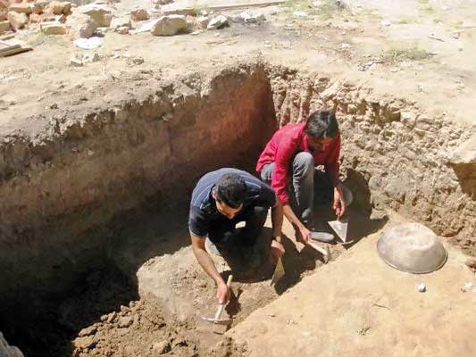 کشف بقایای پیش از تاریخ  در تل سوز مرودشت