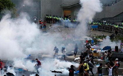 تصمیم تظاهرکنندگان هنگ کنگی به ترک محل تجمع 