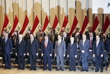 کاهش ۵۰ درصد حقوق نخست وزیر و اعضای کابینه عراق