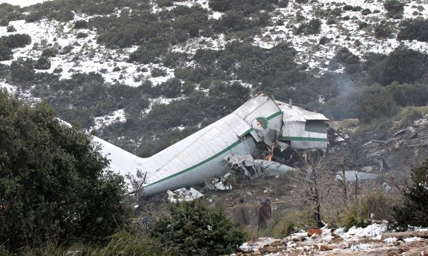 نجات معجزه آسای یک نفر در سقوط هواپیما در الجزایر
