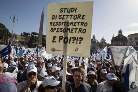 تظاهرات علیه سیاست‌های اقتصادی دولت در ایتالیا