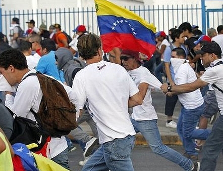 ادامه ناآرامی ها در ونزوئلا