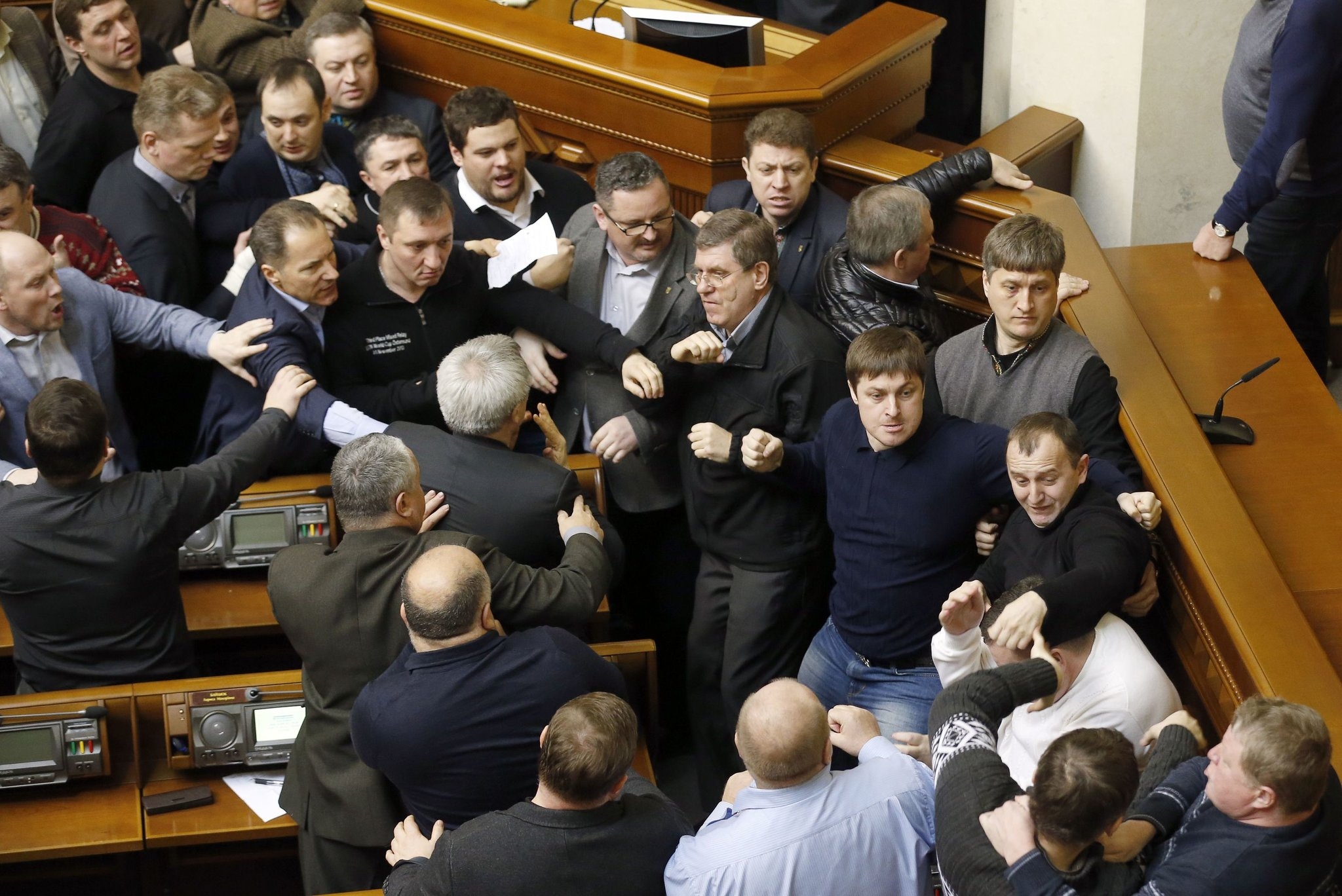 اختیارات رییس جمهوری اوکراین به رییس مجلس تفویض شد