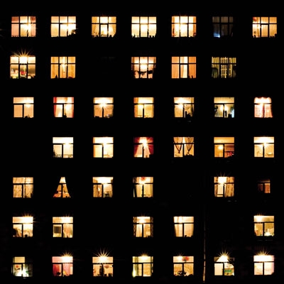 تماشای اسفند از پنجره‌ی طبقه‌ی ششم