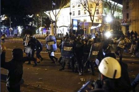  درگیری تظاهرکنندگان با پلیس در مادرید