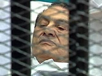 مبارک به جرم سرقت اموال عمومی به حبس و پرداخت جریمه محکوم شد