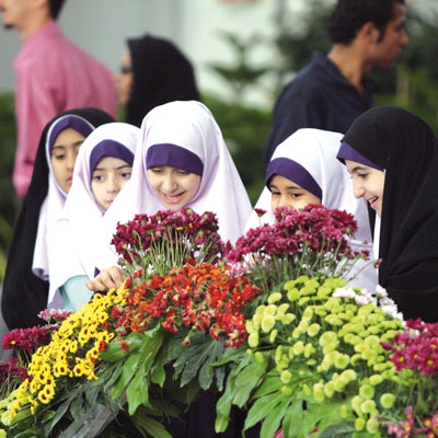 اردیبهشت گل در بوستان گفت‌وگو
