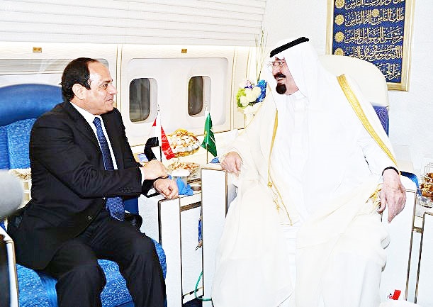 دیدار السیسی با شاه عربستان در کابین هواپیمای سلطنتی