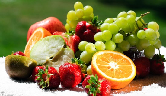   برای داشتن پوست سالم میوه بخورید
