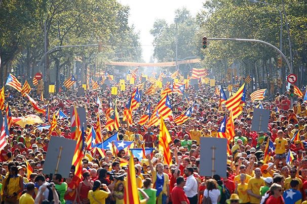  کاتالونیا برای برگزاری همه پرسی استقلال در ماه نوامبر آماده می شود