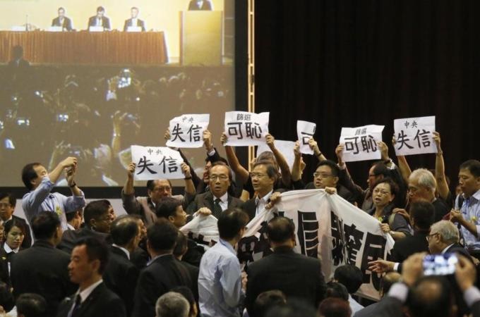 students protests in hongkong
