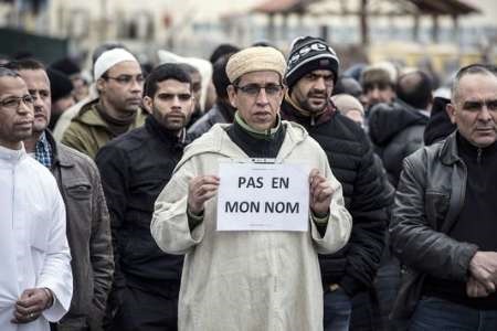 سناریوی اسلام هراسی در فرانسه با حمله به مساجد؛ مسلمانان نگرانند