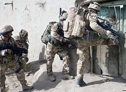واکنش ها به تمدید حضور نیروهای آمریکا در افغانستان