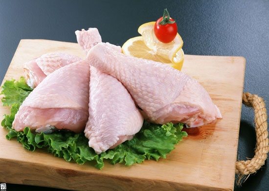 مدعیان مصرف هورمون در مرغ ادعایشان را ثابت کنند