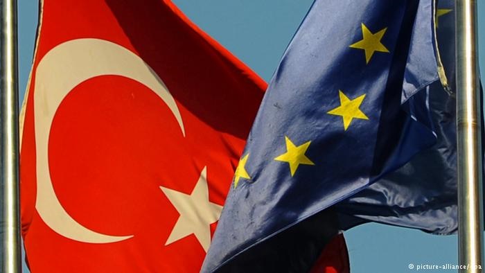 اتحادیه اروپا روند پذیرش عضویت ترکیه را سرعت می‌بخشد