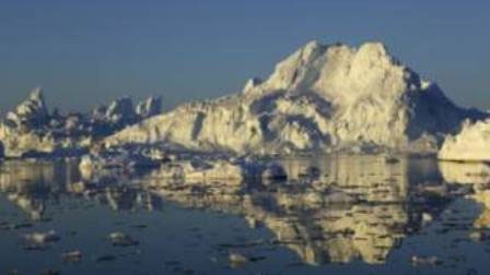 آب شدن یخچال طبیعی زکریا ایستروم سطح دریاها را تا نیم متر بالا می‌آورد 