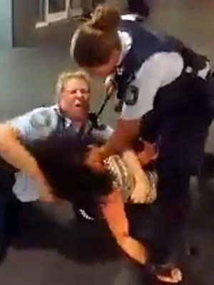 خشونت پلیس استرالیا