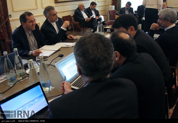 ۶ تصویر از جلسه داخلی ۱۲ فروردین تیم مذاکره‌کننده هسته‌ای ایران