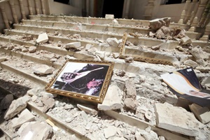 حملات هوایی  به یمن که  مردم این کشور را به شدت خشمگین کرده حتی باعث تخریب مرکز فرهنگی عربستان در صن
