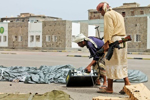 ارسال محموله‌های تسلیحاتی برای شبه‌نظامیان وابسته به القاعده در یمن، توسط هواپیماهای عربستان سعودی ه