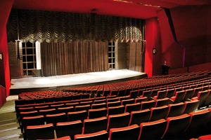 پردیس تئاتر تهران همزمان با آغاز جشنواره تئاتر شهر به بهره‌برداری می‌رسد.