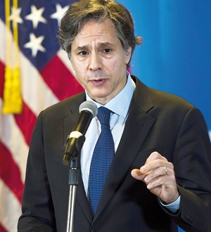 قائم مقام وزیر امور خارجه آمریکا مدعی تعلیق تحریم‌ها به جای لغو دائمی آنها شده است.
