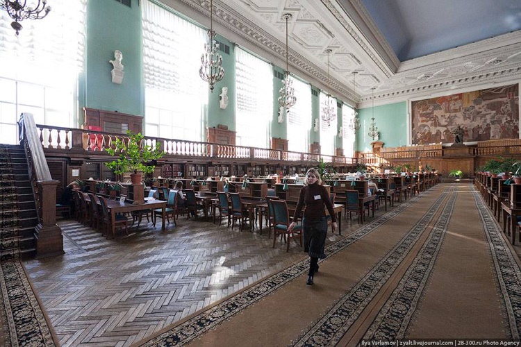 کتابخانه دولتی روسیه در مسکو  ۱۵۳ ساله شد