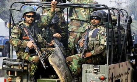 حمله تروریستی به پایگاه هوایی پیشاور؛ ارتش پاکستان ۸ مهاجم را کشت