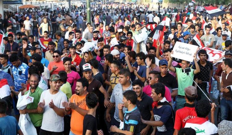 تظاهرات در ۱۲ استان عراق در اعتراض به کندی روند اصلاحات