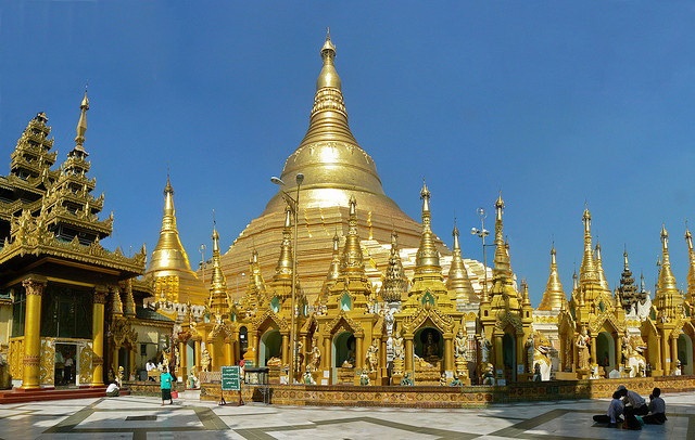 معبد شوداگون با نام رسمی Zedi Daw و بتکده طلایی 
