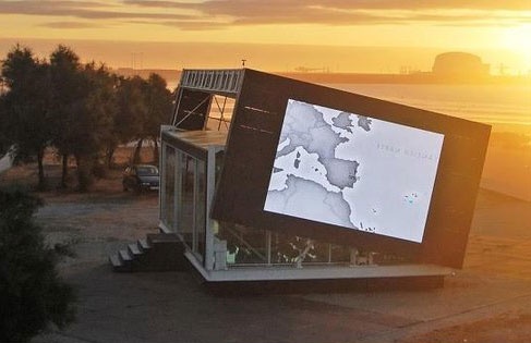 ساخت نخستین خانه خورشیدی چرخشی 