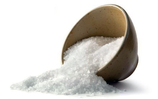  مصرف نمک دریا و سنگ نمک خطرناک است