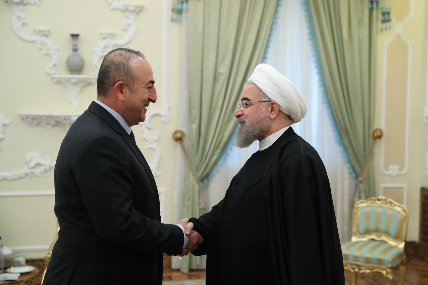 دیدار روحانی با وزیر خارجه ترکیه