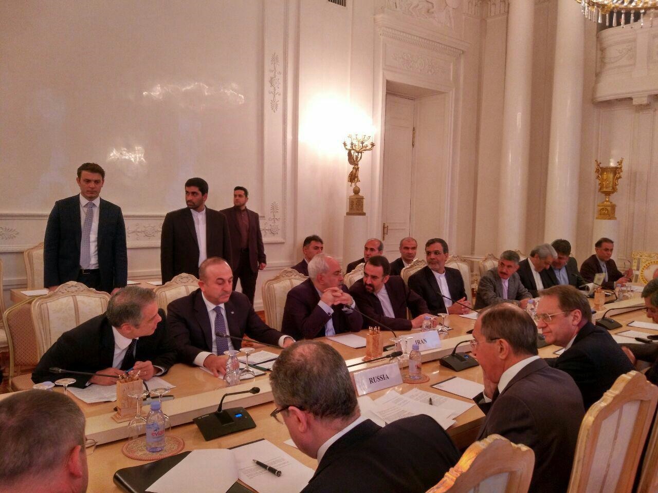 مذاکرات وزیران خارجه ایران، روسیه و ترکیه در مسکو آغاز شد