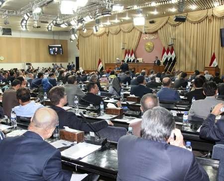 اخلال در جلسه پارلمان عراق و تلاش تظاهرکنندگان برای ورود به منطقه سبز