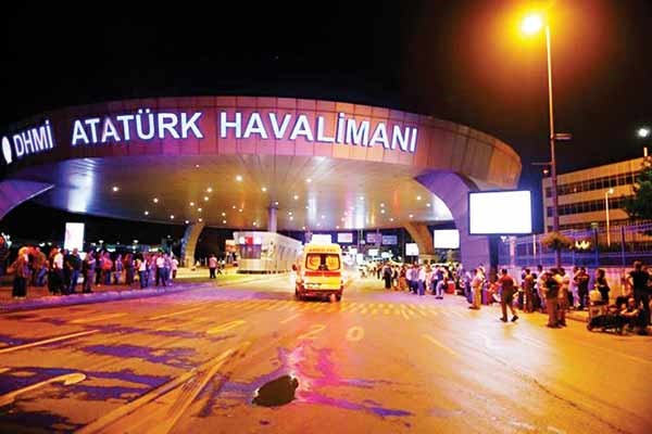 انفجار در فرودگاه اتاتورک استانبول
