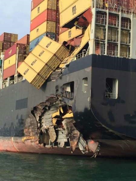  تصادف نفتکش ایرانی با کشتی کانتینربر سوئیسی در تنگه سنگاپور