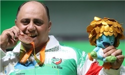 علی صادق‌زاده به مدال برنز وزنه‌برداری دست یافت