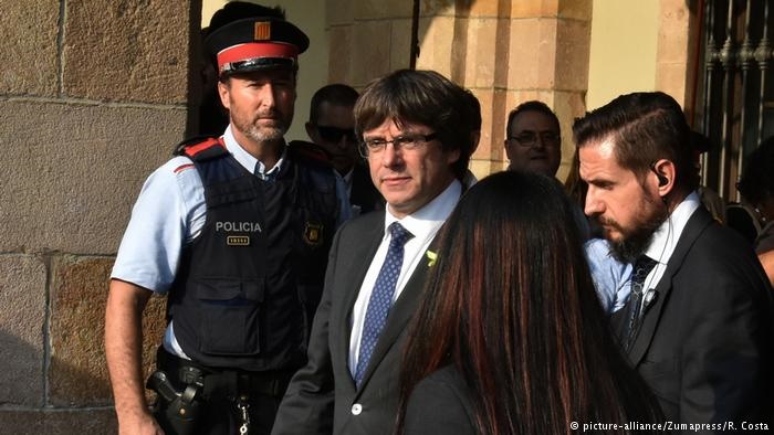 رئیس دولت منحله کاتالونیا شهروندان را به مقاومت دموکراتیک فراخواند