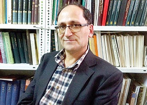 دکتر حسین آخانی